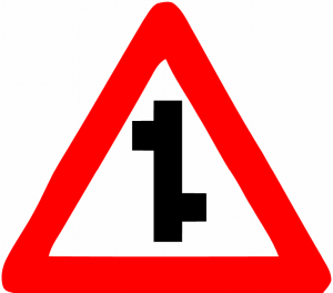 تابلو های راهنمایی و رانندگی تقاطع